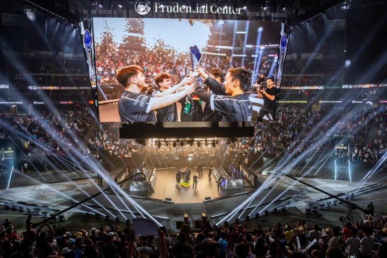 LCS Summer 2023 viewership continues a downward trend