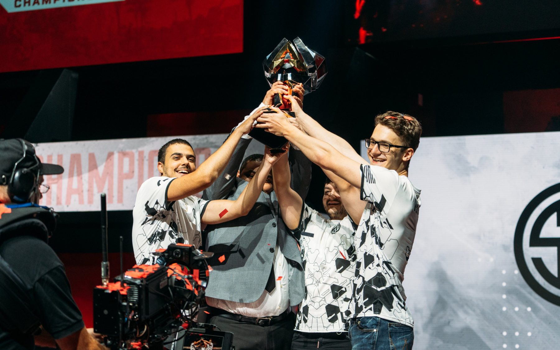 Apex Legends Global Series 2023 Championship shows promising viewership signs 