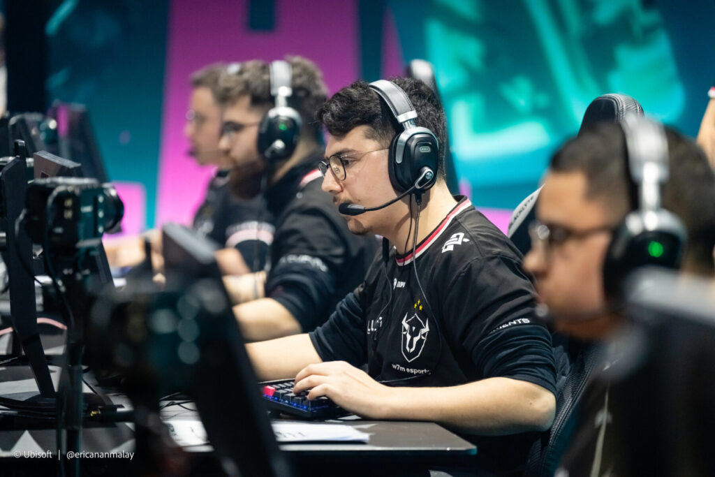 w7m Esports acquires Fluxo’s R6 Share 2025 spot